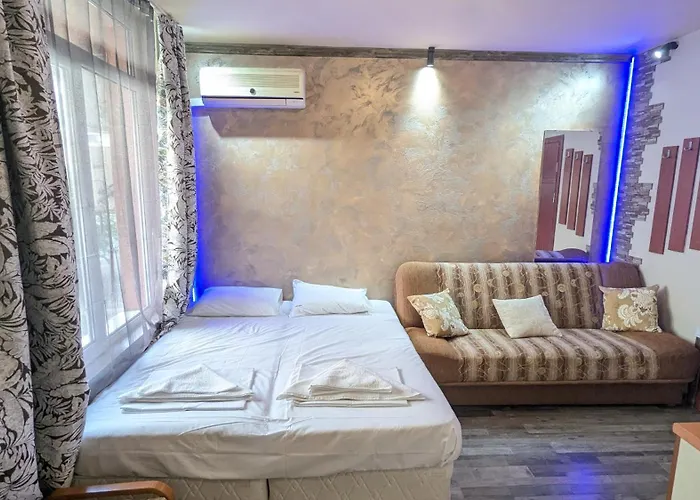 Compact With An Indoor Pool Near Cacao By Flаt Manаger Lejlighed *