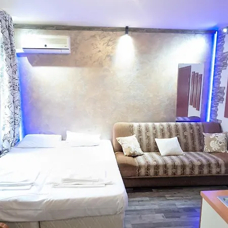 Апартаменти Compact With An Indoor Pool Near Cacao By Flаt Manаger