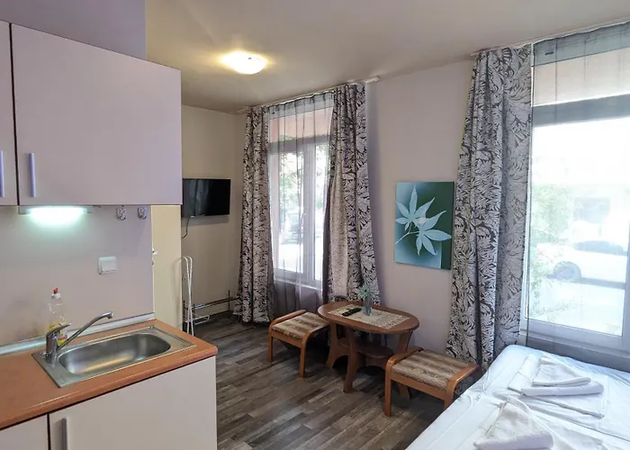 Compact With An Indoor Pool Near Cacao By Flаt Manаger 阳光海滩